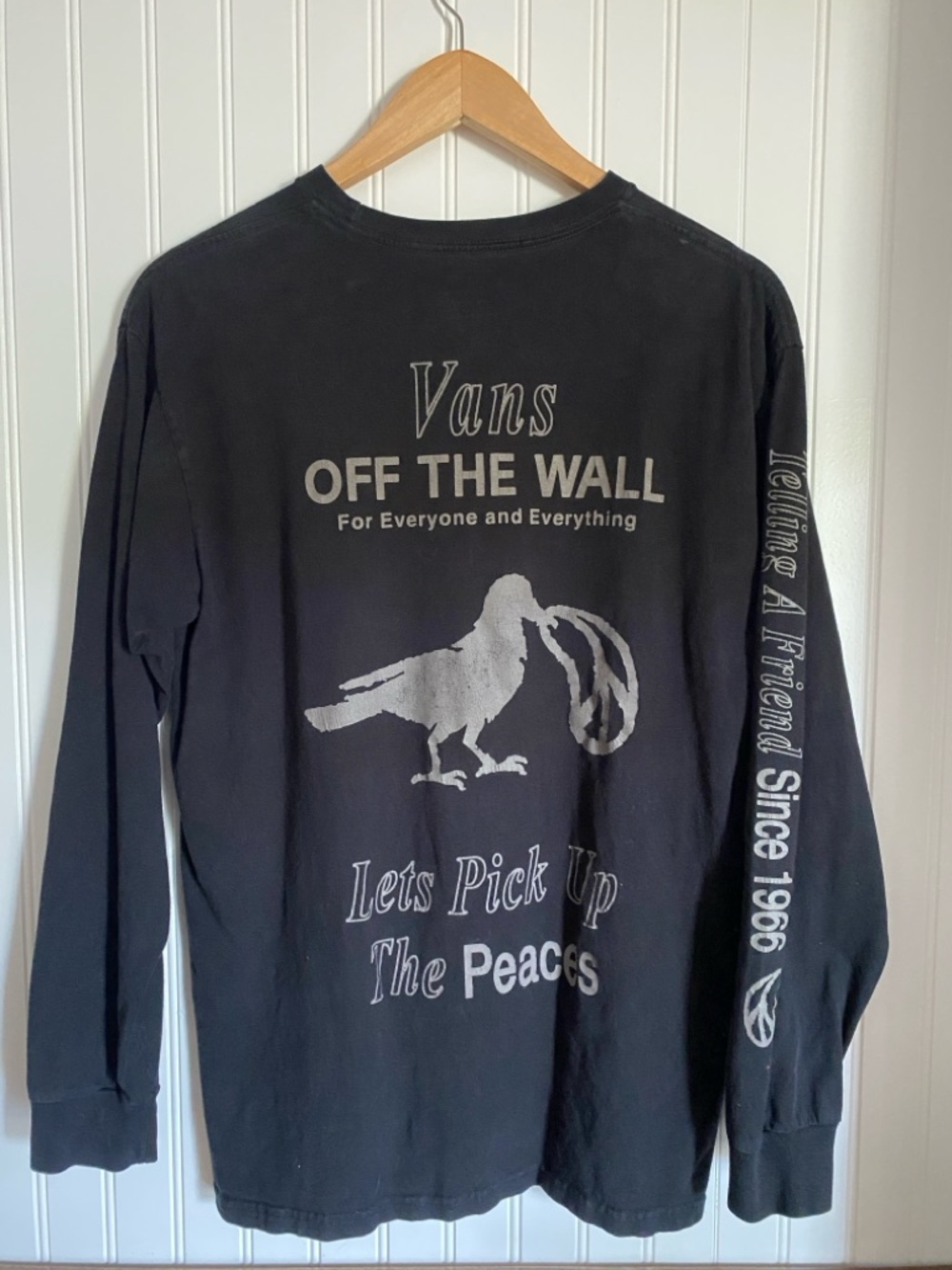 VANS - Black Long Sleeve Logo Tee - size: Men’s Medium